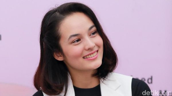 Segarkan Harimu dengan Melihat Cantiknya Chelsea Islan!