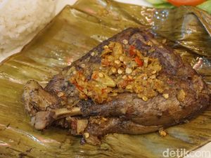 Soerabaja Cafe: Obati Kangen Surabaya dengan Rawon dan Bebek Songkem di Sini Soerabaja Cafe: Obati Kangen Surabaya dengan Rawon dan Bebek Songkem di Sini