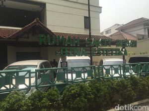 Polisi Sebut 21 September, Ratna Sarumpaet di RS Bina Estetika Polisi Sebut 21 September, Ratna Sarumpaet di RS Bina Estetika