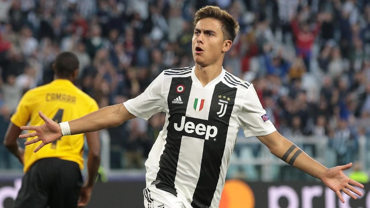 Paulo Dybala bawa Juventus unggul atas Young Boys. (Foto: Emilio Andreoli/Getty Images)