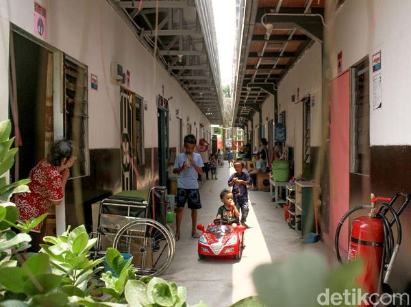 Berkunjung ke Shelter Kampung Kunir di Jakarta