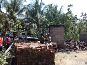 Rumah Nenek Supiyah Ludes Terbakar Ulah Pacar Cucunya, Ini Ceritanya