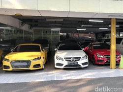 Mobil Bensin di Atas 1.500cc Sepi Pembeli, Yamaha R15 Buat Panen