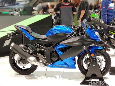 Kawasaki Ninja 125cc Made in Indonesia Mejeng di Jerman