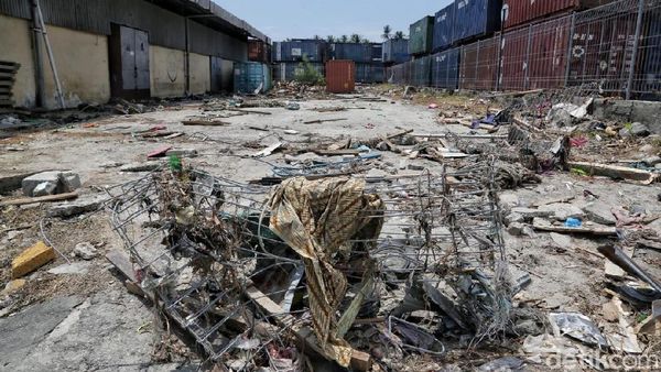 Porak Poranda, Ini Pelabuhan Pantoloan Palu Pasca Tsunami
