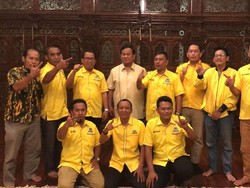 Dukung Prabowo, 3 Kader Golkar Dipecat dan Dicopot sebagai Caleg