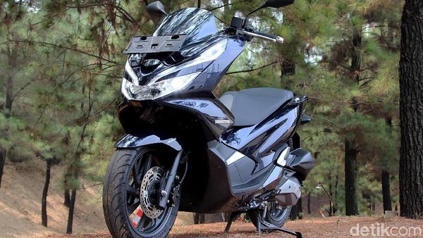 Pembuktian Honda PCX Hybrid