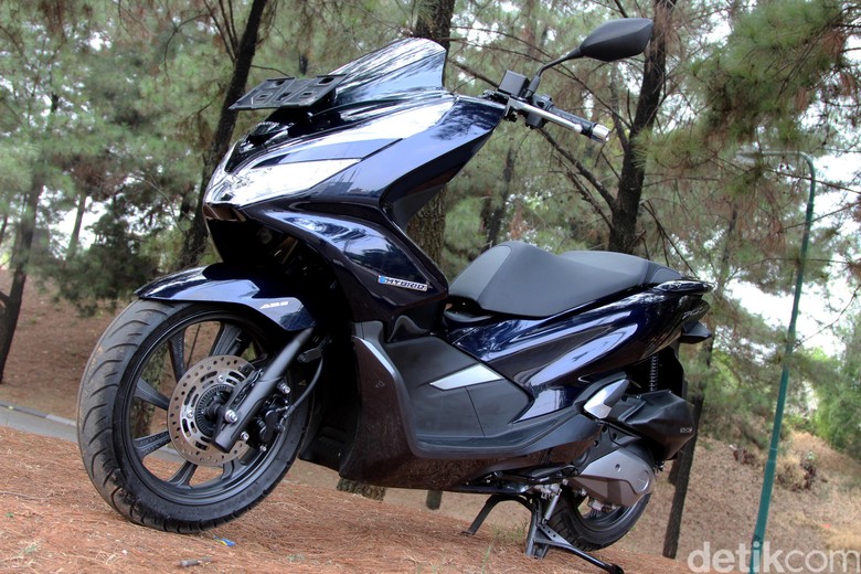 Honda PCX Hybrid