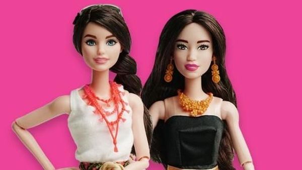 Foto: Saat Barbie Nggak Kalah Modis dengan Batik di Hari Batik Nasional