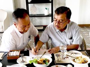 Intip Momen Kulineran Mensos Bersama Wapres hingga Korban Gempa Lombok