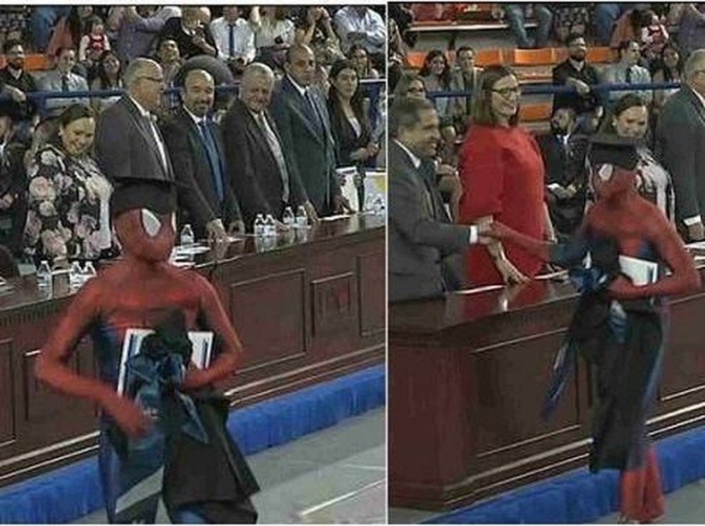 Bikin Heboh! Mahasiswa Ini Hadiri Wisuda Pakai Kostum Spiderman Bikin Heboh! Mahasiswa Ini Hadiri Wisuda Pakai Kostum Spiderman