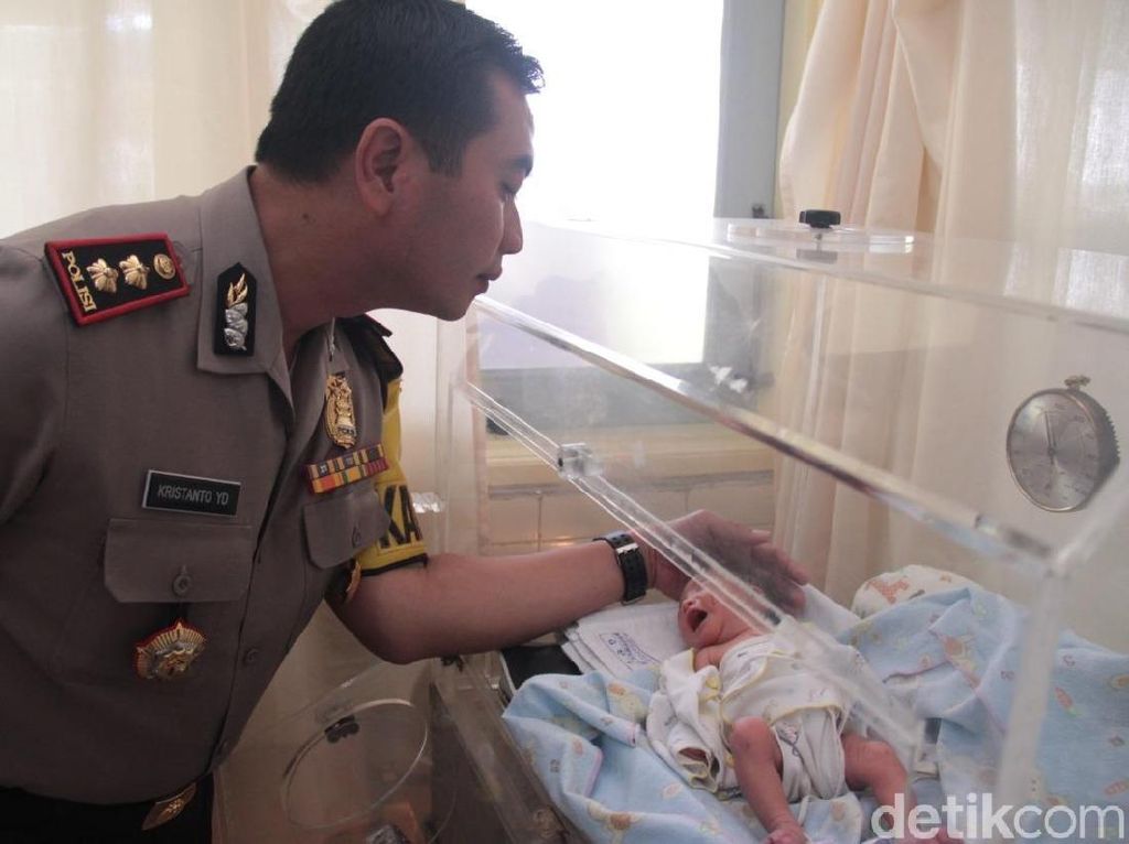 Bayi yang Dibuang dari Lantai 3 Prematur, Dipaksa Lahir oleh Ibunya Bayi yang Dibuang dari Lantai 3 Prematur, Dipaksa Lahir oleh Ibunya