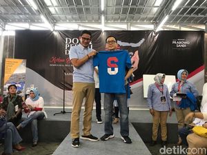 Seknas Gelar Lelang untuk Palu, Baju Sandiaga Terjual Rp 25 Juta