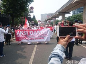 Kedubes Arab Saudi Didemo Travel Agent, Tolak Aturan Baru Visa