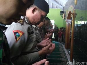 TNI-Polisi Cirebon Gelar Salat Gaib dan Galang Dana untuk Palu
