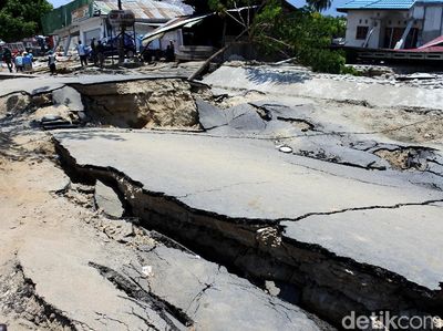 Potret Bumi yang Terbelah di Sigi usai Gempa danTsunami