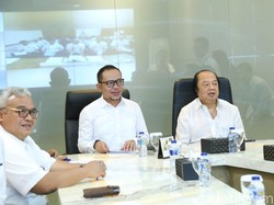 Kemnaker Gandeng Orang Terkaya RI Latih 5.000 Calon TKI