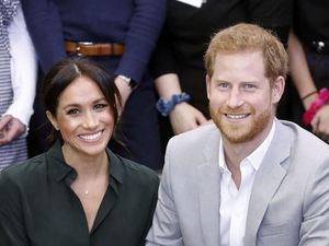 Selamat! Istri Pangeran Harry Hamil Anak Pertama