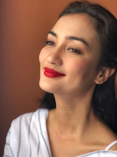 Atiqah Hasiholan