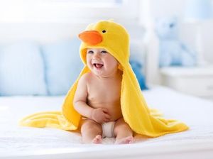 25 Nama Bayi yang Bermakna Cerdas dan Bijak