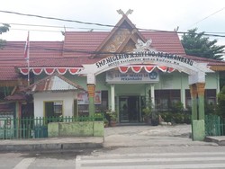 Puluhan Siswa Sayat Tangan, SMP 18 Pekanbaru Didatangi BNN-Dinkes