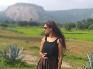 Foto: Saat Kembarannya Rihanna Pergi Liburan