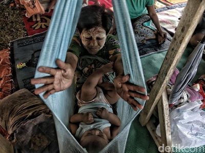 Ekspresi Anak-anak Korban Gempa yang Terpaksa Mengungsi