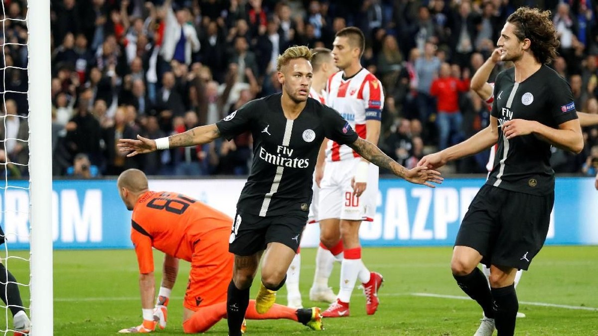 Neymar mencetak tiga gol untuk mengantar Paris Saint-Germain menang 6-1 atas Red Star Belgrade di Liga Champions (Foto: Charles Platiau/Reuters)