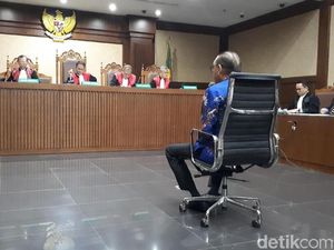 Video: Beri Miliaran ke Eni Saragih, Johannes Tak Sebut Itu Suap Video: Beri Miliaran ke Eni Saragih, Johannes Tak Sebut Itu Suap