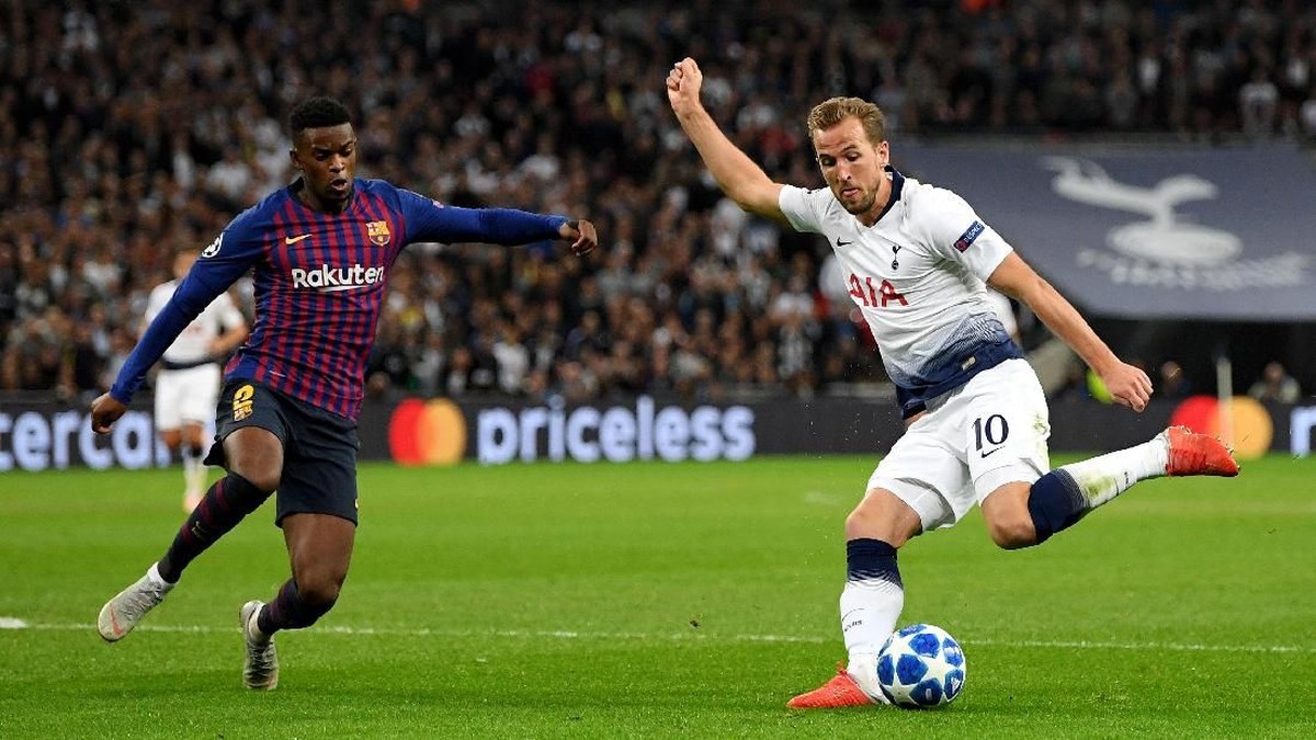 Harry Kane mencetak satu gol saat Tottenham kalah 2-4 dari Barcelona. (Foto: Shaun Botterill/Getty Images)