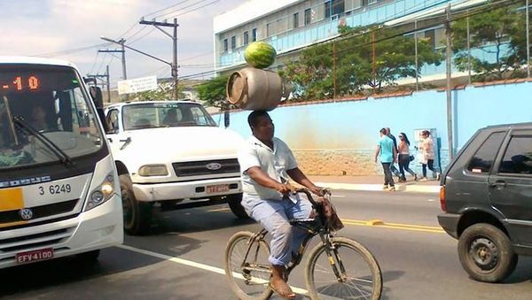 Potret Gravitasi yang Bikin Mata Harus Lihat Berkali-kali