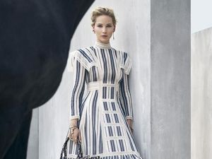 Foto: Cantiknya Jennifer Lawrence di Iklan Terbaru Dior Foto: Cantiknya Jennifer Lawrence di Iklan Terbaru Dior