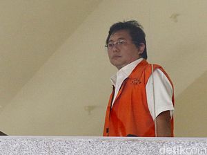 Masih Ajukan Praperadilan, Lucas Minta Persidangannya Ditunda