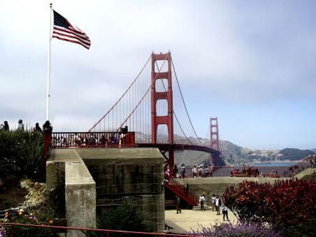 10 Rahasia Golden Gate Bridge dalam 7 Foto