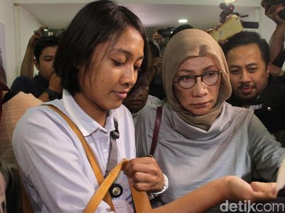 Jadi Tersangka, Ratna Sarumpaet Digiring ke Polda
