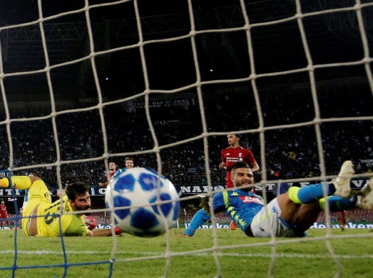 Lorenzo Insigne saat Napoli vs Liverpool. (Foto: Ciro De Luca/Reuters)