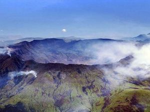 Daftar Gunung di Bali, NTB, dan NTT yang Aman untuk Pendaki Pemula Daftar Gunung di Bali, NTB, dan NTT yang Aman untuk Pendaki Pemula