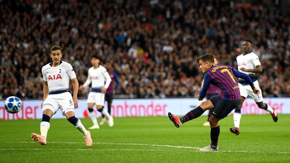 Barcelona unggul 2-0 atas Tottenham Hotspur di babak pertama. (Foto: Shaun Botterill/Getty Images)
