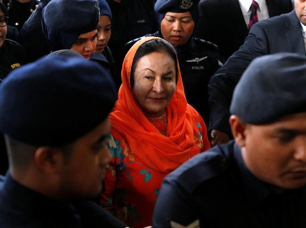 Lagi, Istri Najib Didakwa Terima Suap Rp 17 M Terkait Proyek Pemerintah Lagi, Istri Najib Didakwa Terima Suap Rp 17 M Terkait Proyek Pemerintah