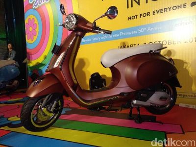 Vespa Primavera Edisi 50 Tahun
