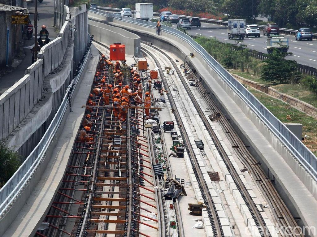 Ragam Isu Proyek LRT: Dari Kecelakaan Kerja hingga Sindiran Prabowo Ragam Isu Proyek LRT: Dari Kecelakaan Kerja hingga Sindiran Prabowo