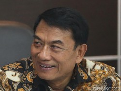 Moeldoko Sindir Habiburokhman: Paranormal Sepakbola di Kampung