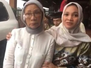 Hanum Rais Ngaku Tak Tahu soal Buku Cut Nyak Dien dari Tim Jokowi Hanum Rais Ngaku Tak Tahu soal Buku Cut Nyak Dien dari Tim Jokowi