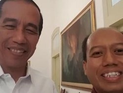 Gaya Ngevlog Sutopo Bareng Idolanya, Presiden Jokowi