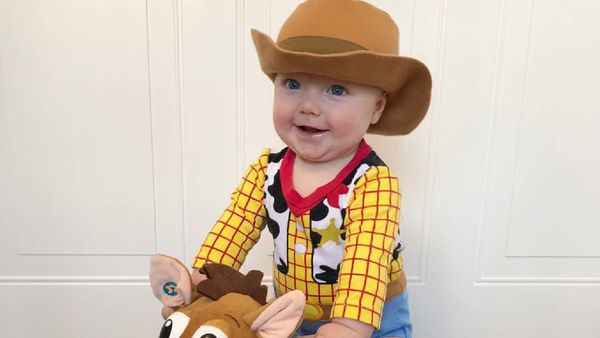 8 Potret Menggemaskan Bayi Mungil Berkostum Karakter Disney