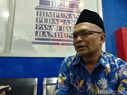 Pedagang Pasar Baru Bandung Soroti Pemkot soal Target Rp 3,6 T