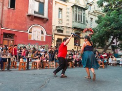 Chile: Negara Cantik Bebas Visa yang Batal Dikunjungi Ratna Sarumpaet