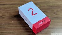 Unboxing Realme 2, Pendatang Baru yang Coba Usik Xiaomi