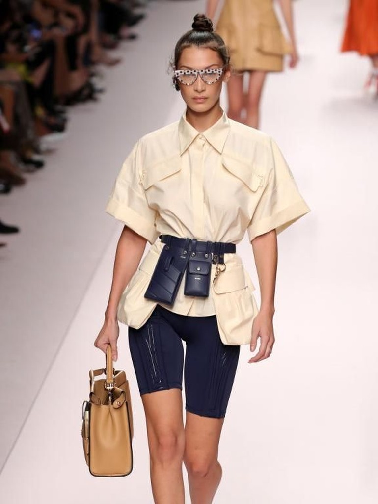 7 Fashion Item Yang Bikin Gaya Kamu Kekinian Di 2019 7 Fashion Item Yang Bikin Gaya Kamu Kekinian Di 2019