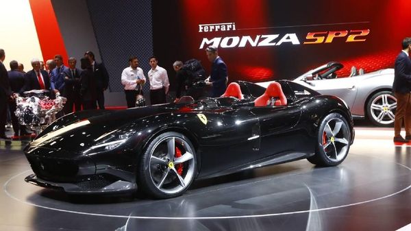 Potret Mobil Baru Cristiano Ronaldo Senilai Rp 26 Miliaran